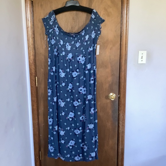 So off the shoulder smocked top floral print long dress XS or 2X jr - Picture 10 of 16